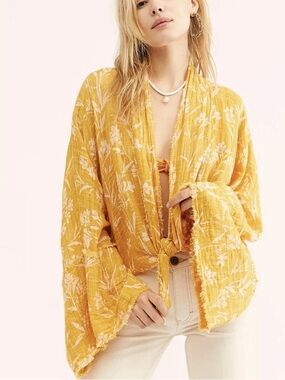 Free people one Azalea kimono top/shirt size medium yellow